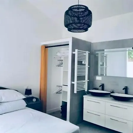 Le Repere De B&c * Cenon