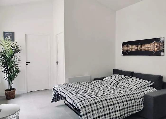 Le Repere De B&c * Cenon