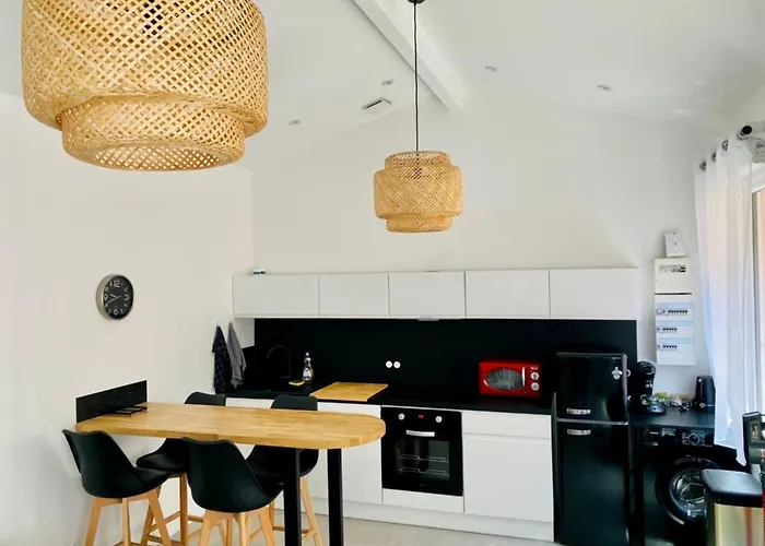 Le Repere De B&c Apartment